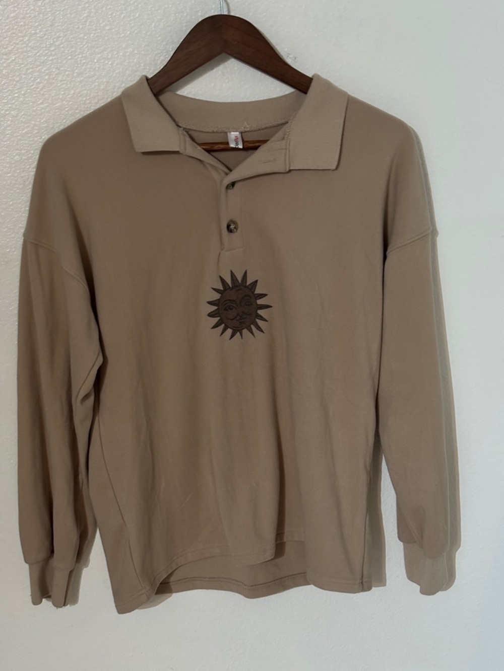 Unisex Long-Sleeve Polo Shirt with Sun Graphic - Beige